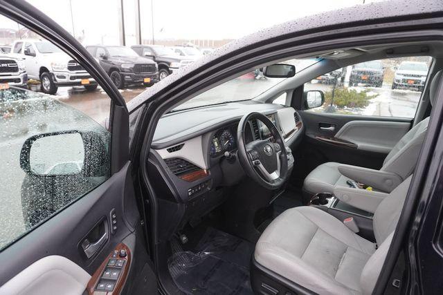 used 2015 Toyota Sienna car, priced at $22,964