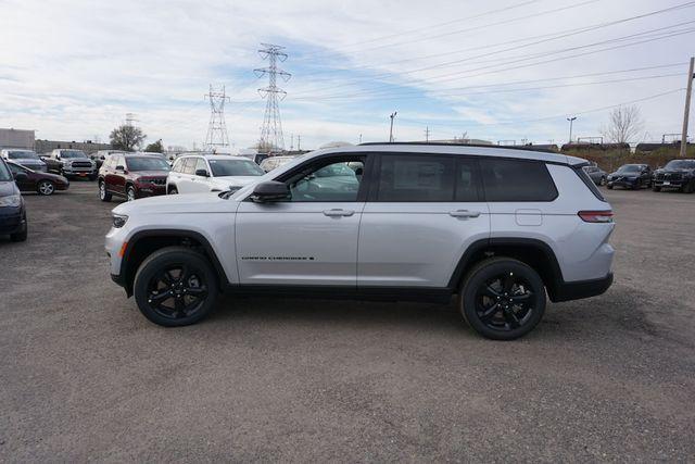 new 2024 Jeep Grand Cherokee L car, priced at $40,474