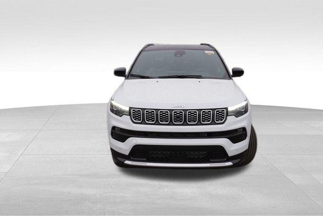 new 2025 Jeep Compass car, priced at $33,021