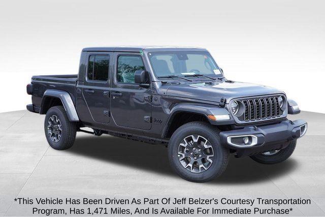 new 2025 Jeep Gladiator car, priced at $46,815