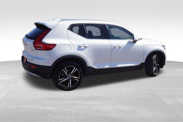 used 2024 Volvo XC40 car, priced at $30,321