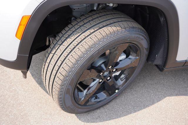 new 2025 Jeep Grand Cherokee car, priced at $44,458