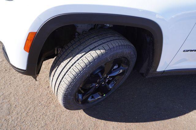 new 2025 Jeep Grand Cherokee L car, priced at $45,202