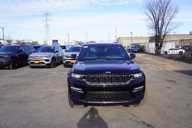 new 2025 Jeep Grand Cherokee car, priced at $41,261