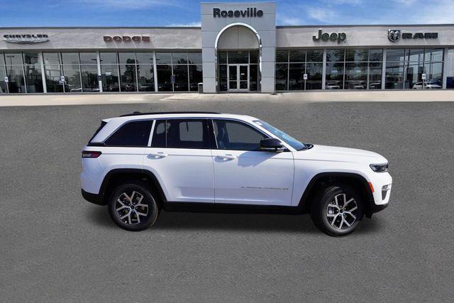 new 2025 Jeep Grand Cherokee car, priced at $46,239