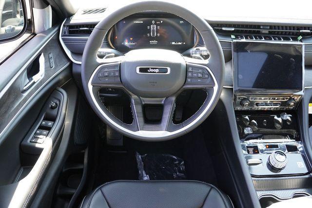 new 2025 Jeep Grand Cherokee car, priced at $46,239