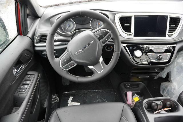 new 2026 Chrysler Pacifica car, priced at $45,846
