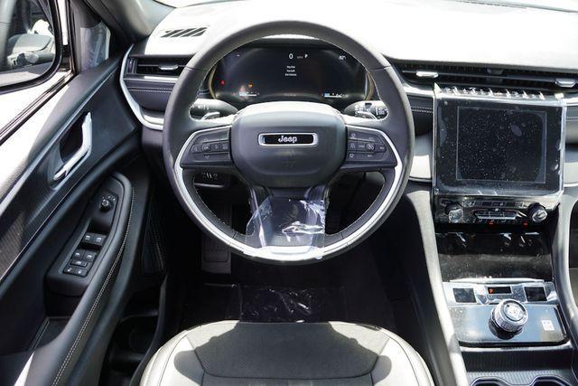 new 2025 Jeep Grand Cherokee L car, priced at $39,460