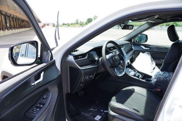 new 2025 Jeep Grand Cherokee L car, priced at $39,460