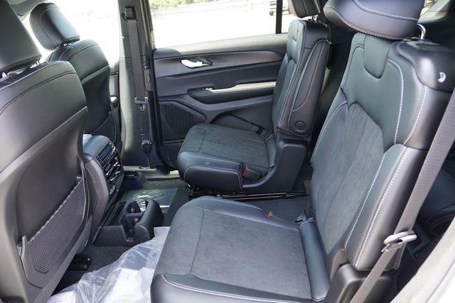 new 2025 Jeep Grand Cherokee L car, priced at $39,460