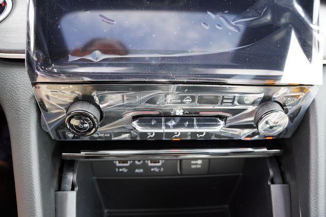 new 2025 Jeep Grand Cherokee car, priced at $45,940