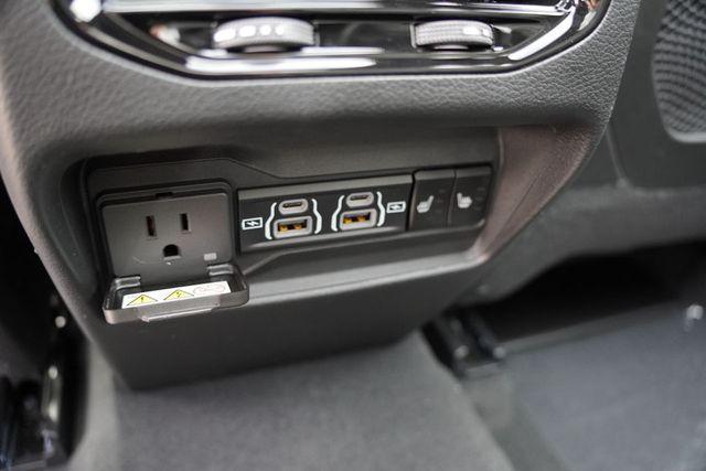 new 2025 Jeep Grand Cherokee car, priced at $45,940