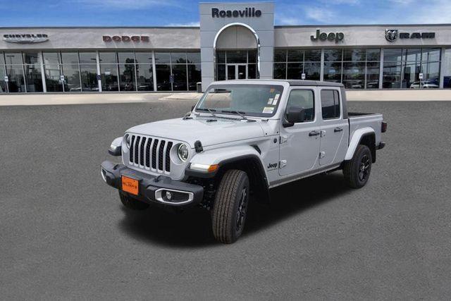 new 2023 Jeep Gladiator car, priced at $45,216