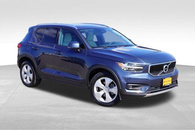 used 2022 Volvo XC40 car, priced at $25,744