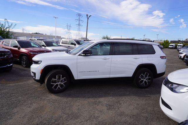 new 2025 Jeep Grand Cherokee L car, priced at $42,653