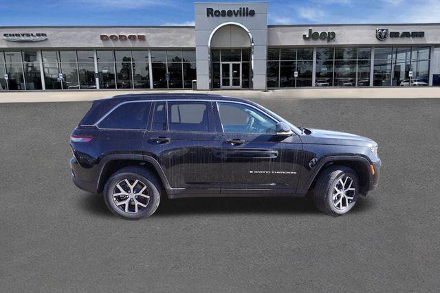 new 2025 Jeep Grand Cherokee car, priced at $40,450