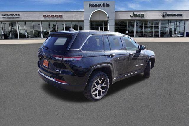 new 2025 Jeep Grand Cherokee car, priced at $40,450