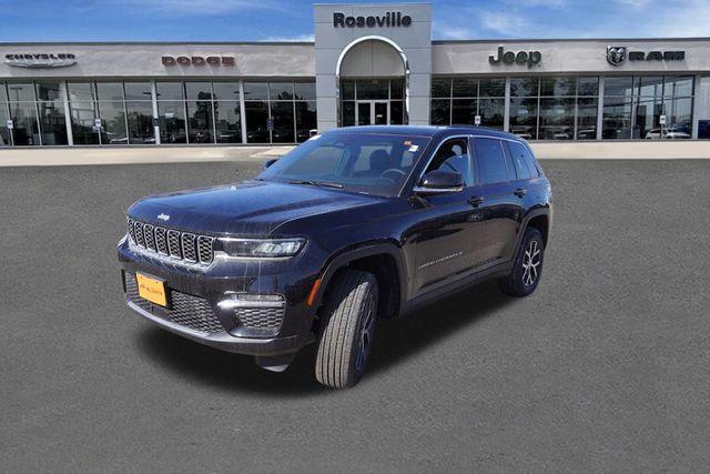 new 2025 Jeep Grand Cherokee car, priced at $40,450