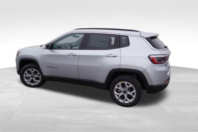 new 2025 Jeep Compass car, priced at $25,083