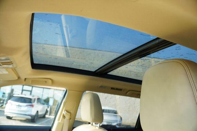 used 2015 Toyota Highlander car, priced at $18,471