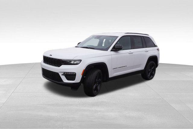 new 2025 Jeep Grand Cherokee car, priced at $42,581