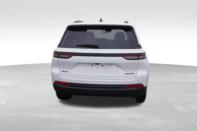 new 2025 Jeep Grand Cherokee car, priced at $42,581