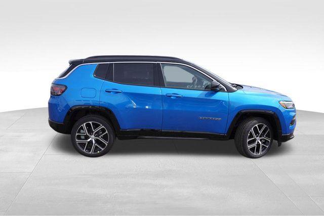 new 2024 Jeep Compass car, priced at $32,070