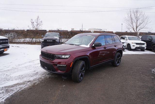 new 2025 Jeep Grand Cherokee car, priced at $48,365