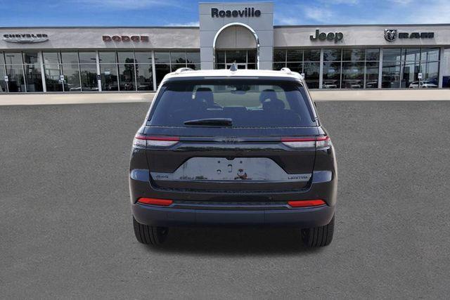 new 2025 Jeep Grand Cherokee car, priced at $48,003