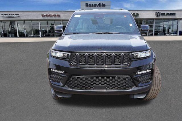 new 2025 Jeep Grand Cherokee car, priced at $48,003