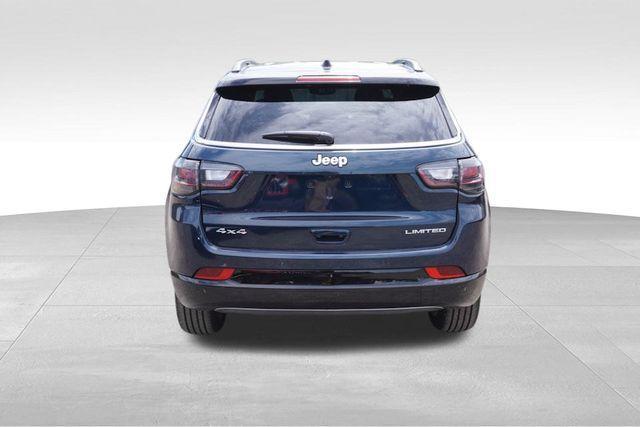 new 2024 Jeep Compass car, priced at $31,985