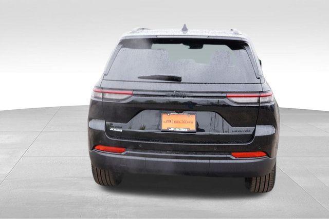 new 2025 Jeep Grand Cherokee car, priced at $45,713