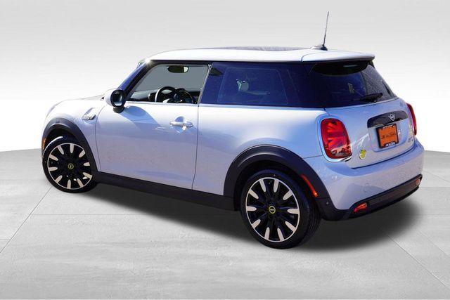 used 2023 MINI Hardtop car, priced at $21,397