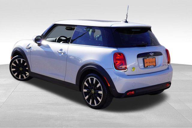 used 2023 MINI Hardtop car, priced at $21,397