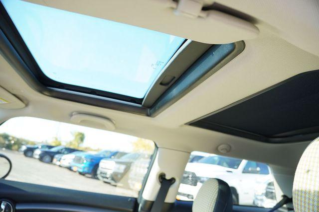 used 2023 MINI Hardtop car, priced at $22,000