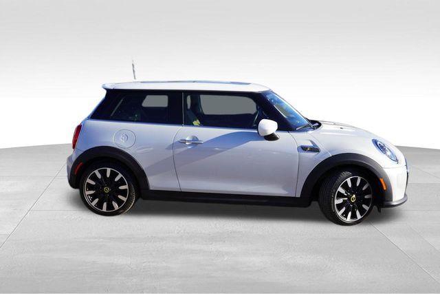 used 2023 MINI Hardtop car, priced at $22,000