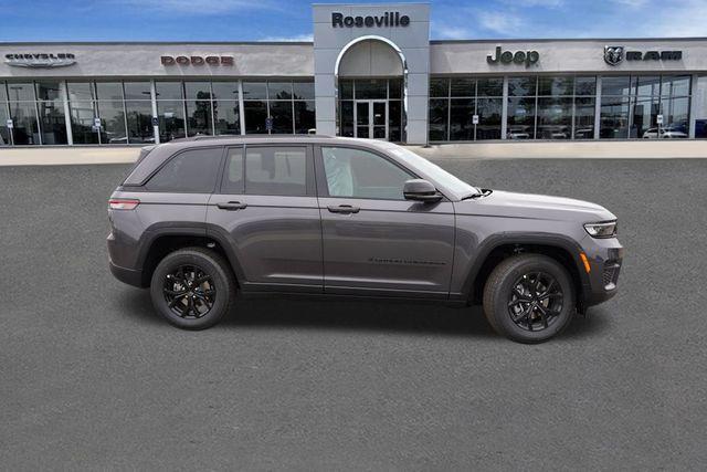 new 2025 Jeep Grand Cherokee car, priced at $40,453