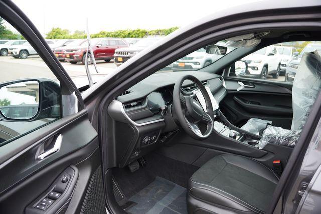 new 2025 Jeep Grand Cherokee car, priced at $40,453