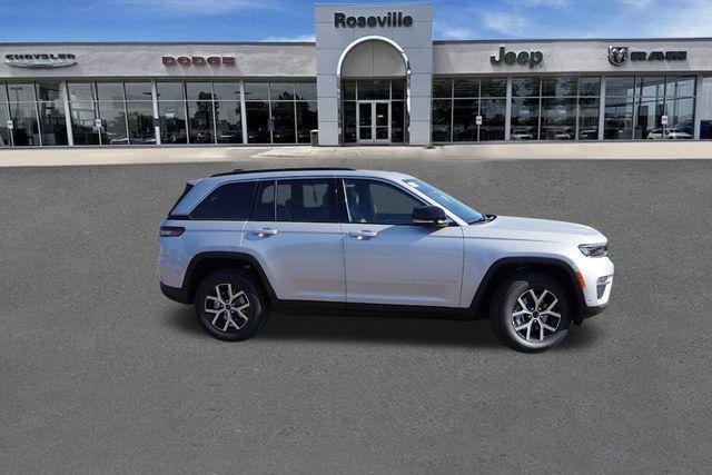 new 2025 Jeep Grand Cherokee car, priced at $46,757