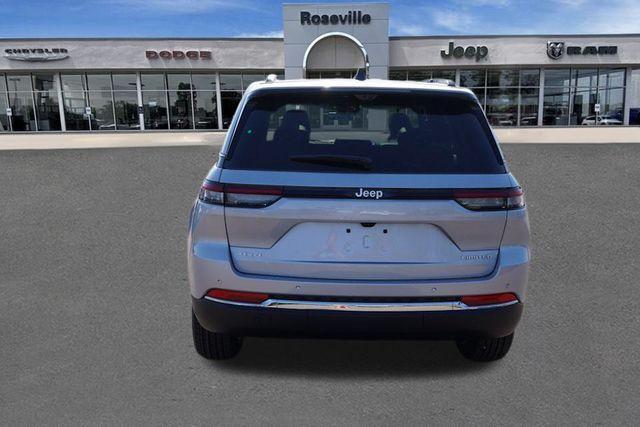 new 2025 Jeep Grand Cherokee car, priced at $46,757