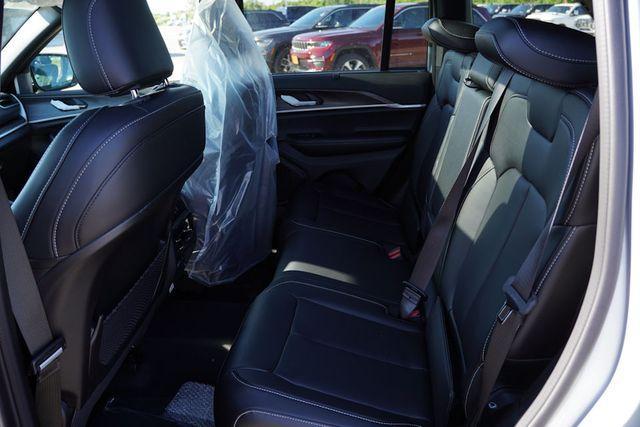 new 2025 Jeep Grand Cherokee car, priced at $46,757