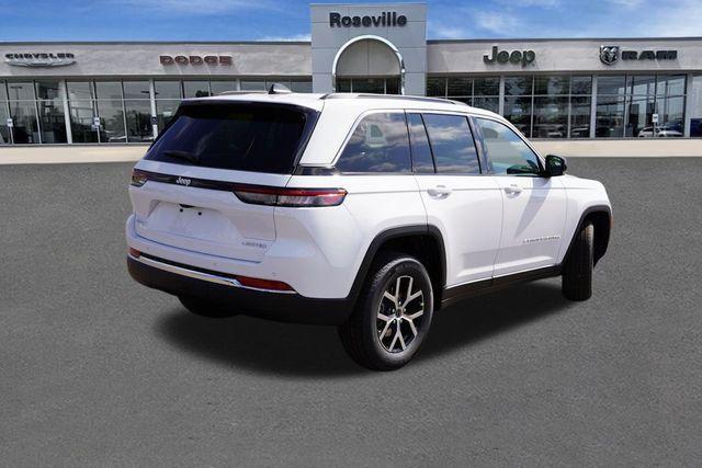 new 2025 Jeep Grand Cherokee car, priced at $43,569