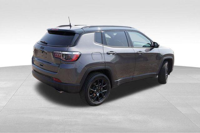 used 2022 Jeep Compass car, priced at $25,936