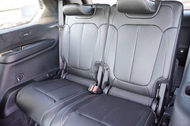 new 2025 Jeep Grand Cherokee L car, priced at $44,174