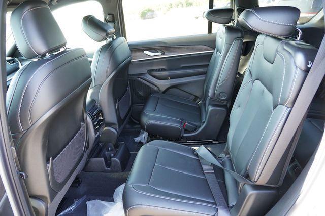 new 2025 Jeep Grand Cherokee L car, priced at $44,174