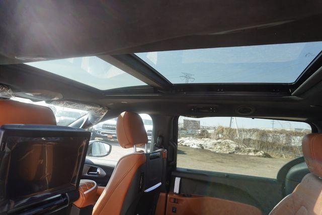 new 2025 Chrysler Pacifica car, priced at $53,229