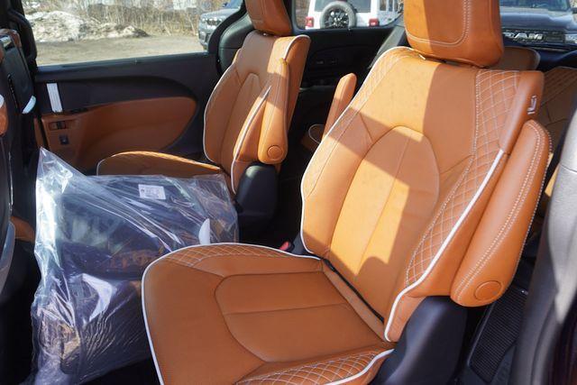 new 2025 Chrysler Pacifica car, priced at $53,229