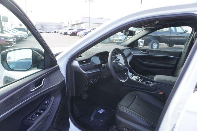 new 2025 Jeep Grand Cherokee L car, priced at $46,317