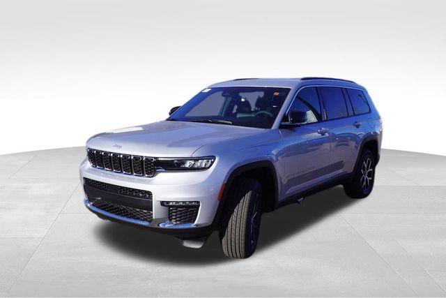 new 2025 Jeep Grand Cherokee L car, priced at $40,853