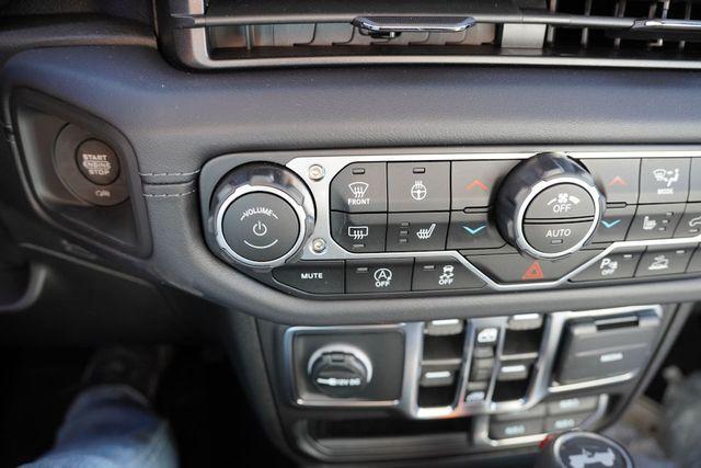 new 2025 Jeep Wrangler car, priced at $48,575